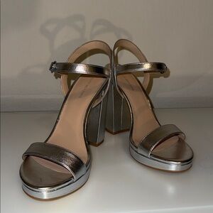 Stuart Weitzman Dancer Block 120 Platform Metallic Silver Sandals Size 10